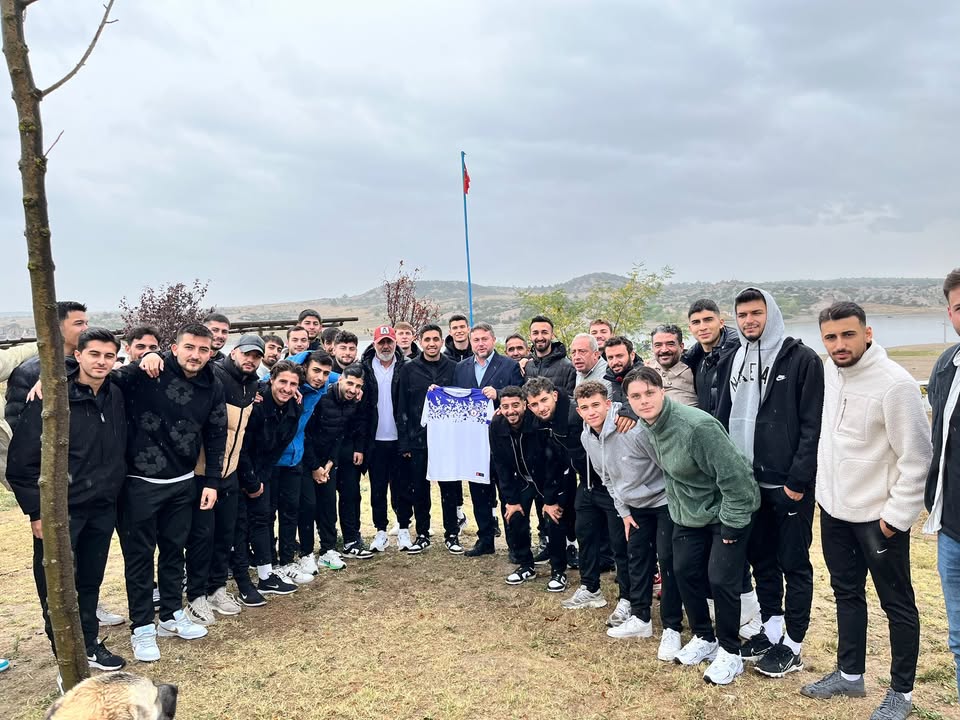 Döğer Belediye Başkanı Mehmet Akif Ersoy'un Afyonspor'a Misafirperverliği