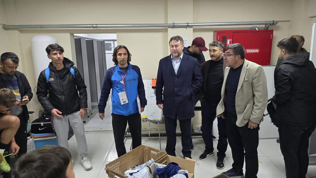 Döğer Belediye Spor Takımı Ahmetpaşa Spor'u 7-1 Mağlup Etti