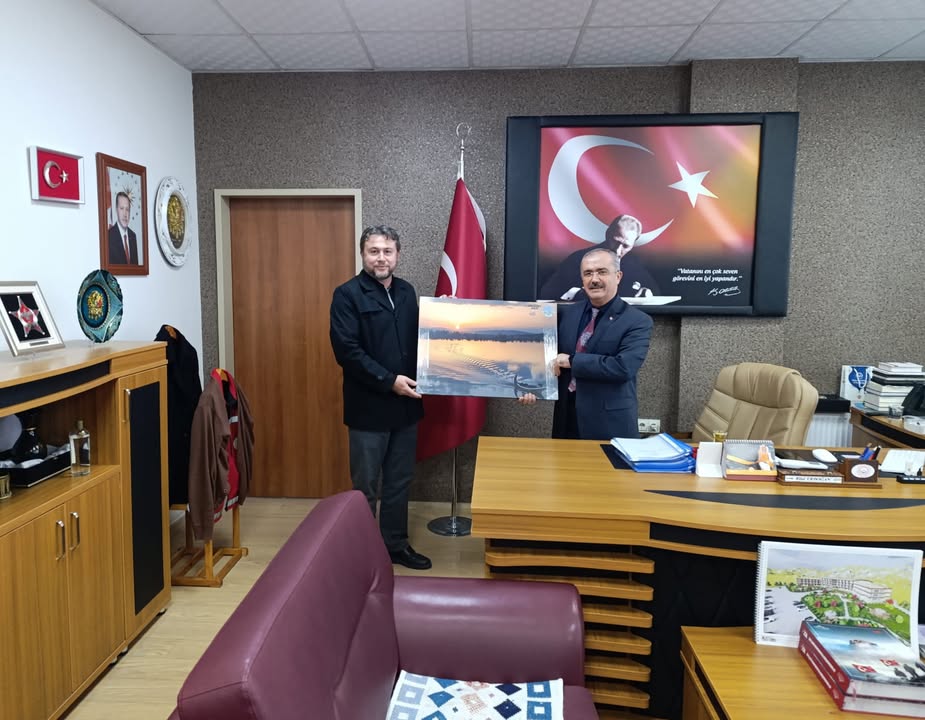 Döğer Belediye Başkanı Mehmet Akif Ersoy, Aile ve Sosyal Hizmetler İl Müdürü Bilal Erdoğan'ı Ziyaret Etti