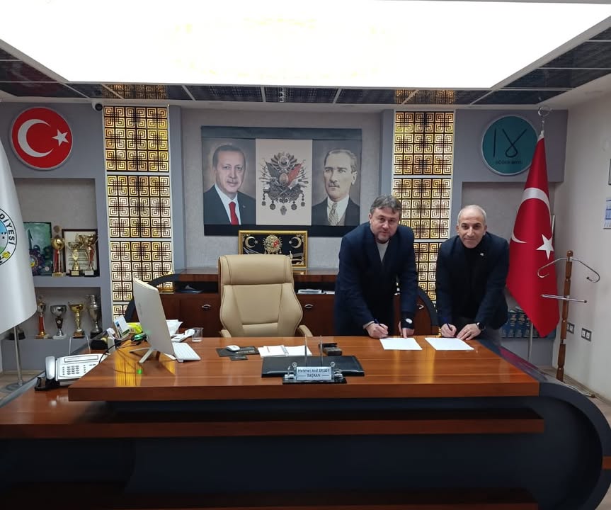 BEM-BİR-SEN Afyonkarahisar İl Başkanı Serdar ÇETİNKAYA Belediye Başkanı Mehmet Akif ERSOY'u Ziyaret Etti