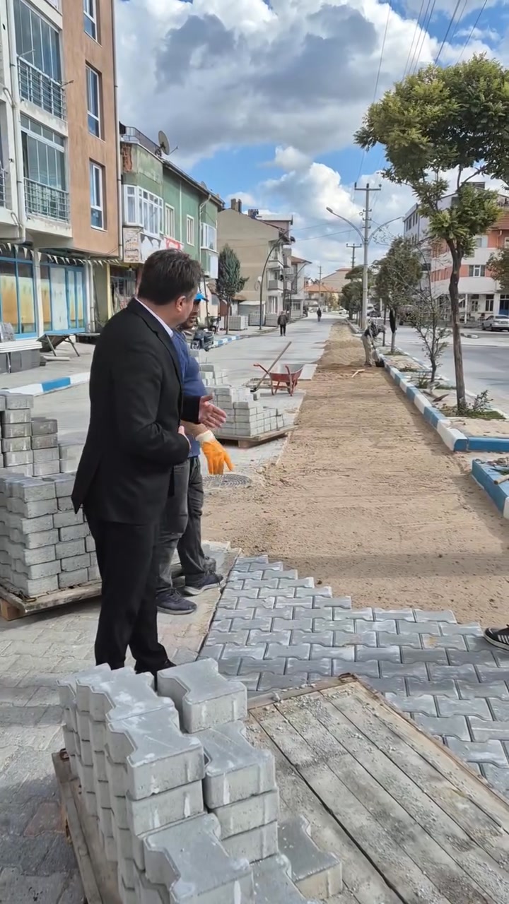 Döğer Belediyesi Doğalgaz Hattı Nedeniyle Bozulan Yolların Tamiratına Başladı