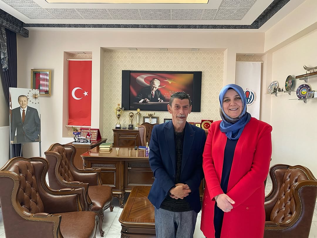 Başkan Emine Gökçe, Mevlüt'ün yeni yaşını kutladı