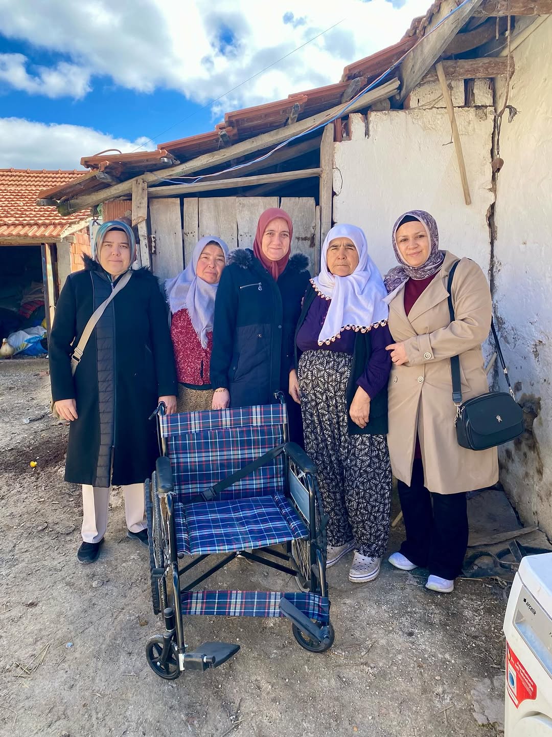 AK Parti İlçe Kadın Kolları Başkanı Hacer Arslan'ın İyilik Dolu Ziyaret