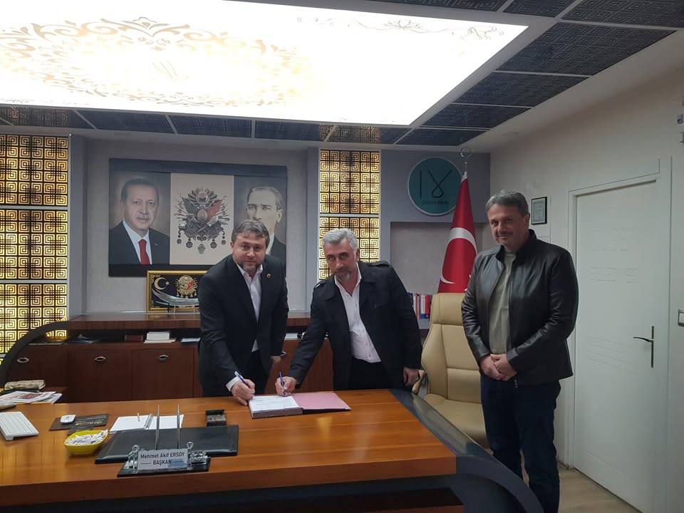 Döğer Belediyesi'nin Sentetik Saha Projesi İhalesi Hakkında Bilgilendirme