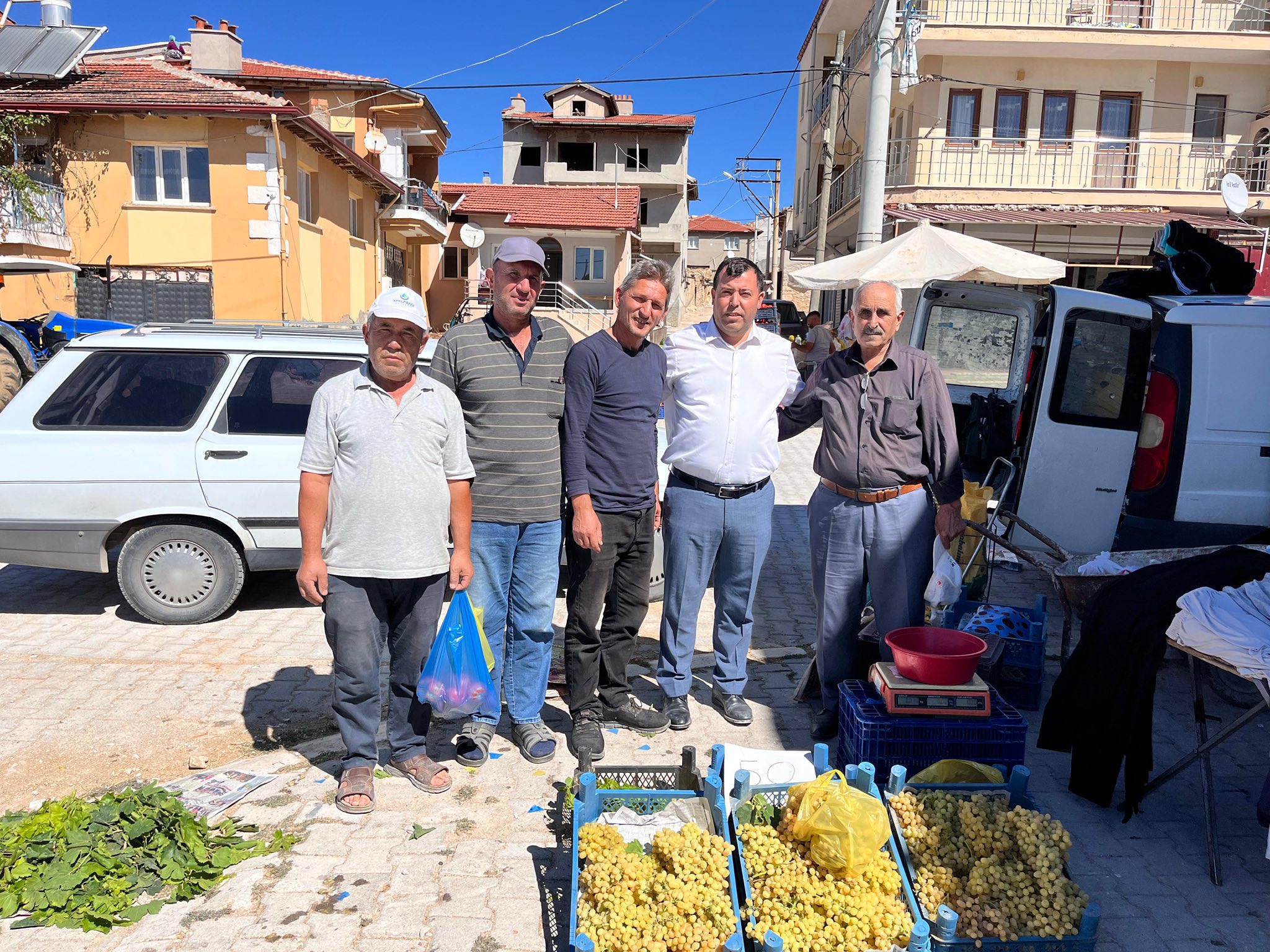 Başkan Akgedik Pazar Esnafını ziyaret etti