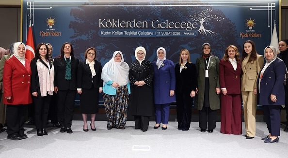 İhsaniye Belediye Başkanı Emine Gökçe, “Köklerden Geleceğe Kadın Kolları Teşkilat Çalıştayı”na Katıldı