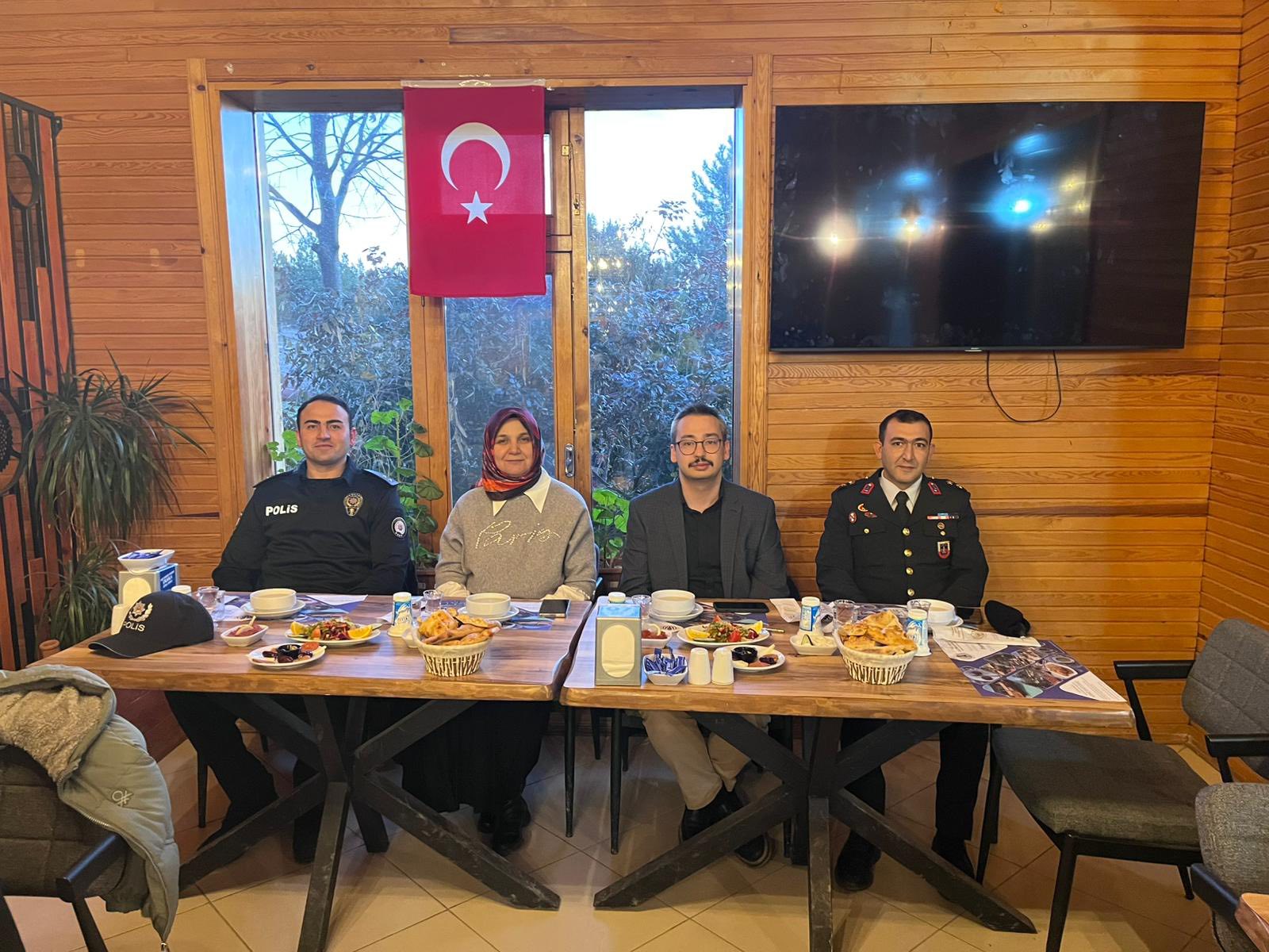 İhsaniye’de Şehit Aileleri ve Gaziler Onuruna İftar Programı