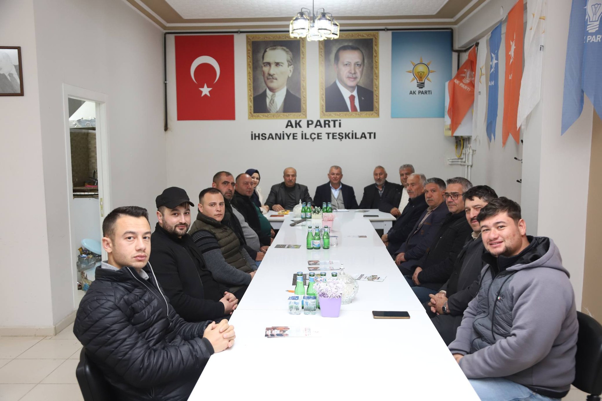 AK Parti İhsaniye İlçe Yönetim Toplantısı Gerçekleştirildi