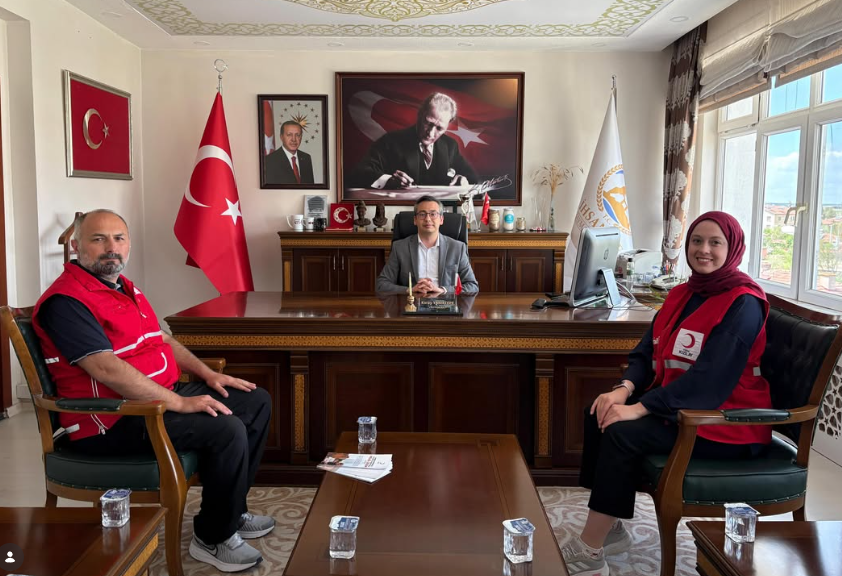 Kaymakam Koray Yanıktepe’den Kızılay’a Kurban Vekâleti